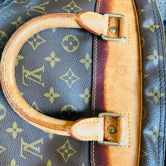 Louis Vuitton Monogram Evasion Unisex - Picture 10 of 14